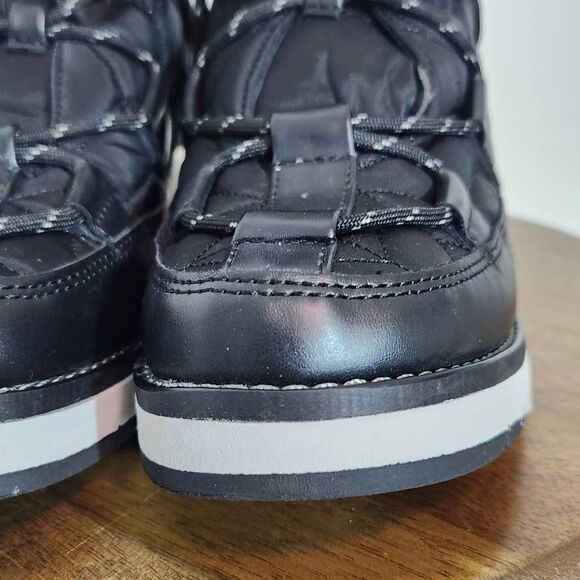 Tommy Hilfiger Black Lace-Up Winter Boots with Faux Fur Lining Size 7 - Picture 3 of 12